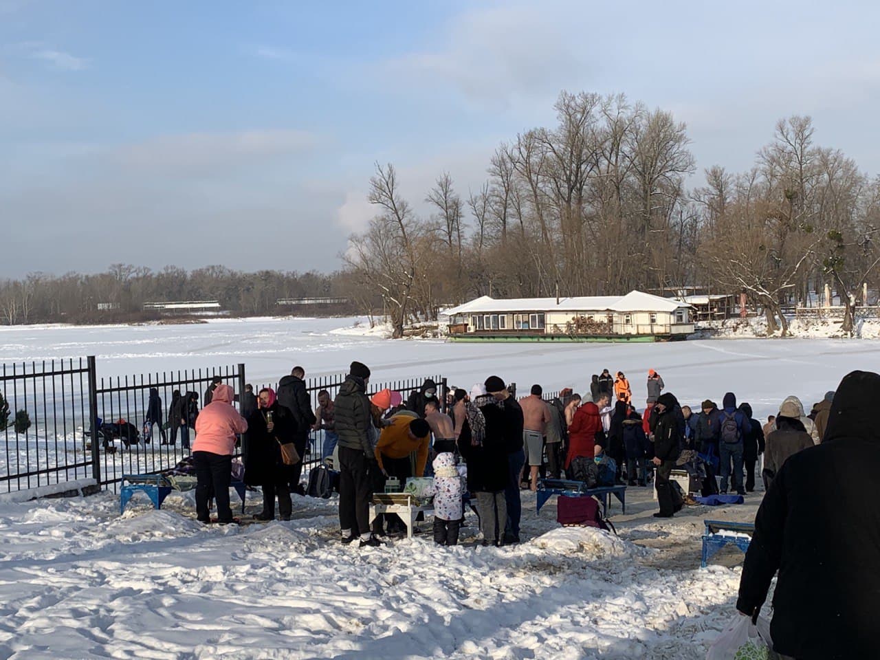 крещенские купания в Гидропарке Киева