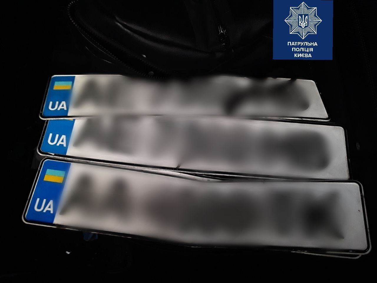 В Киеве полиция устроила погоню за водителем, который пытался скрыться на краденой Mazda